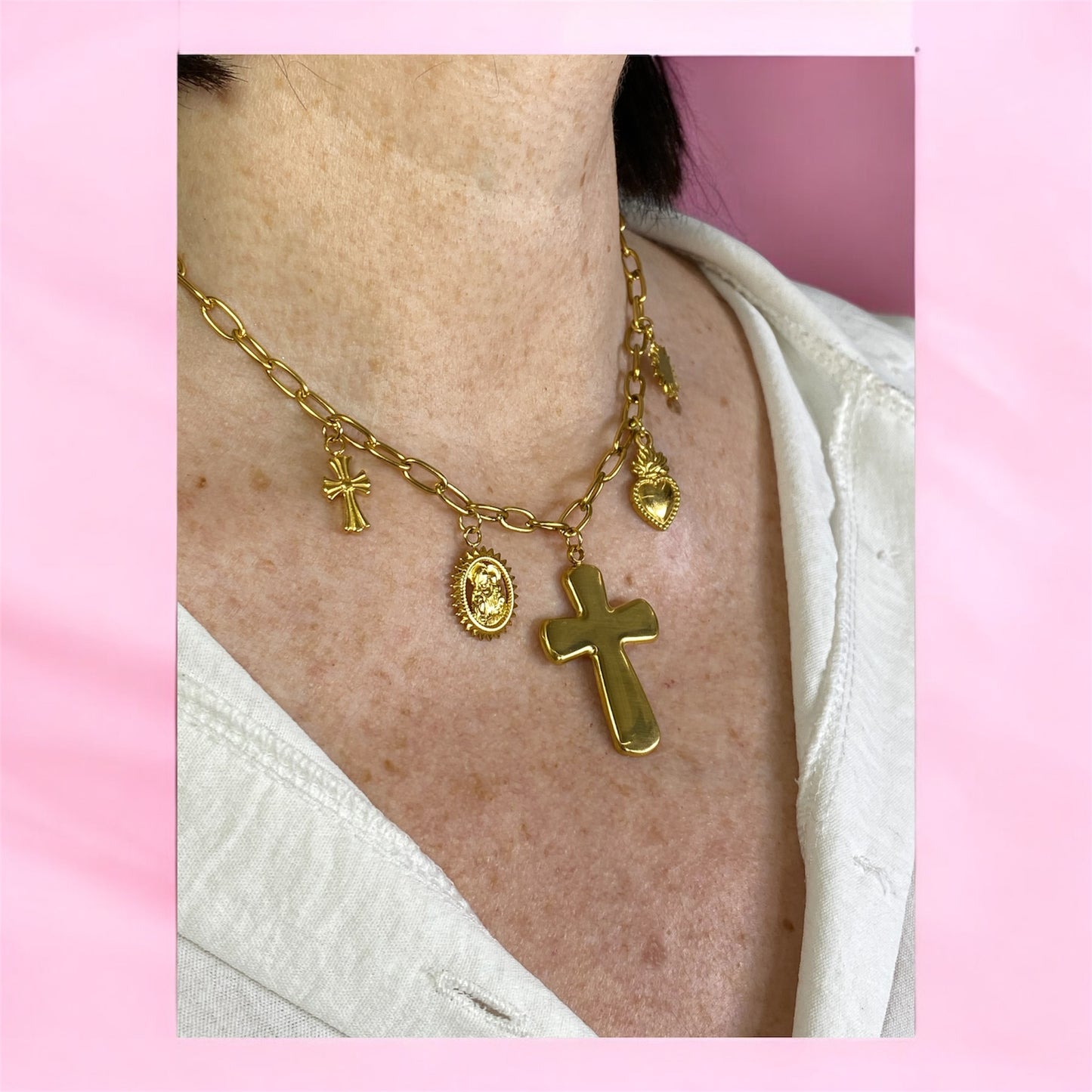Collana con charm pendenti gold - croce - sole - cuore - acciaio jewels