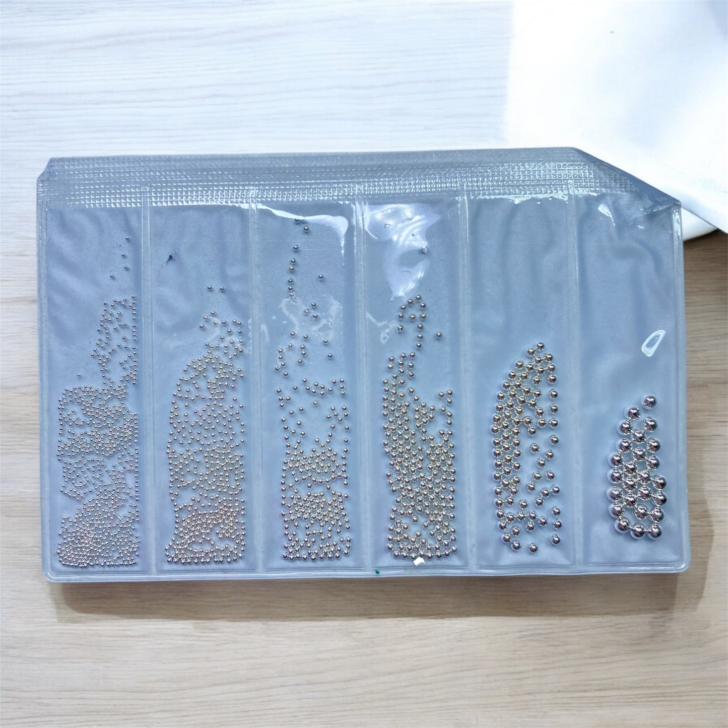 Micro palline decorazione per unghie